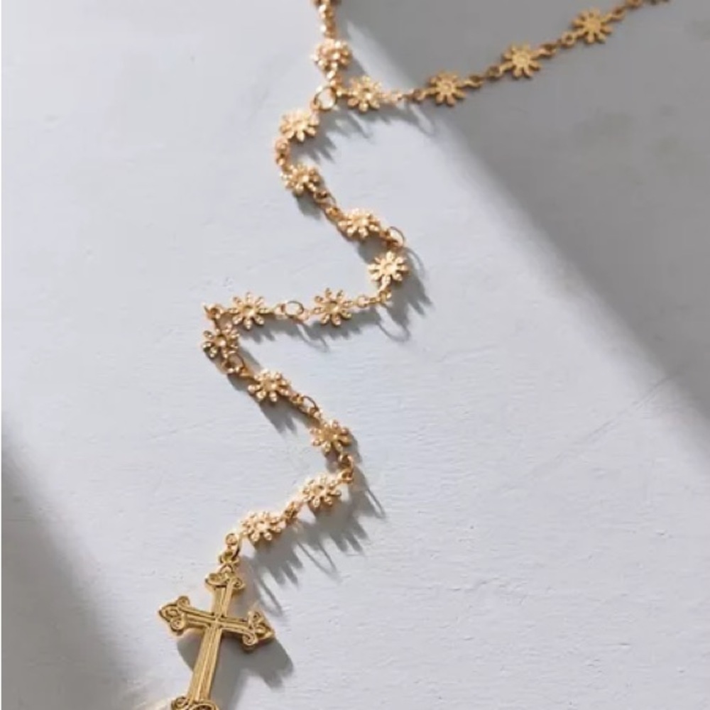 NWT Urban Outfitters Adelia Cross Pendant Lariat Necklace - Gold